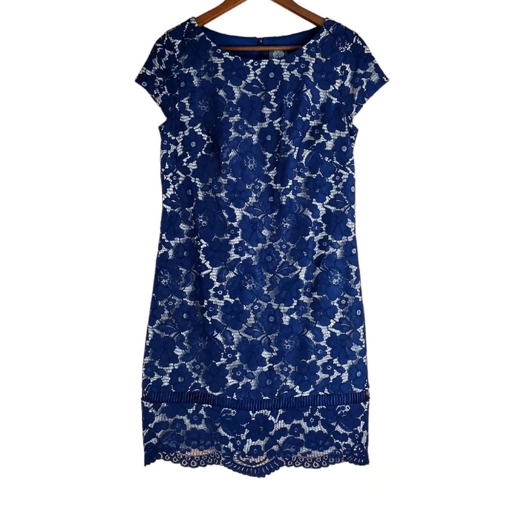VINCE CAMUTO Blue Lace Overlay Fit & Flare Dress Size 10 Cap Sleeve Back Zip